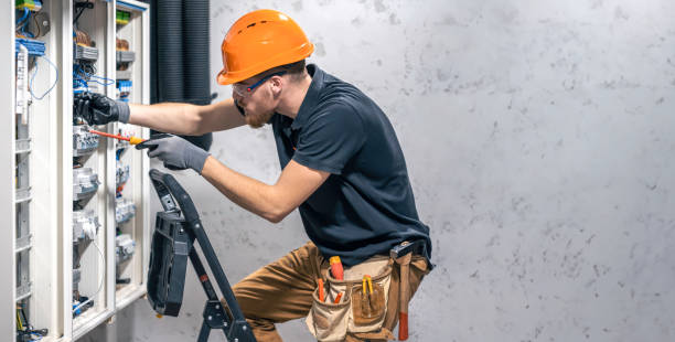 Best Licensed Electrician  in Rapid Valley, SD